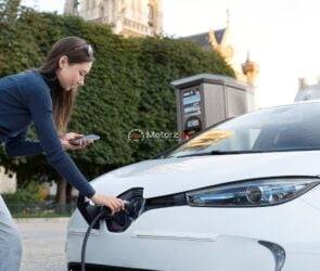 EV vs. Gas A Cost Comparison for Canadian Drivers