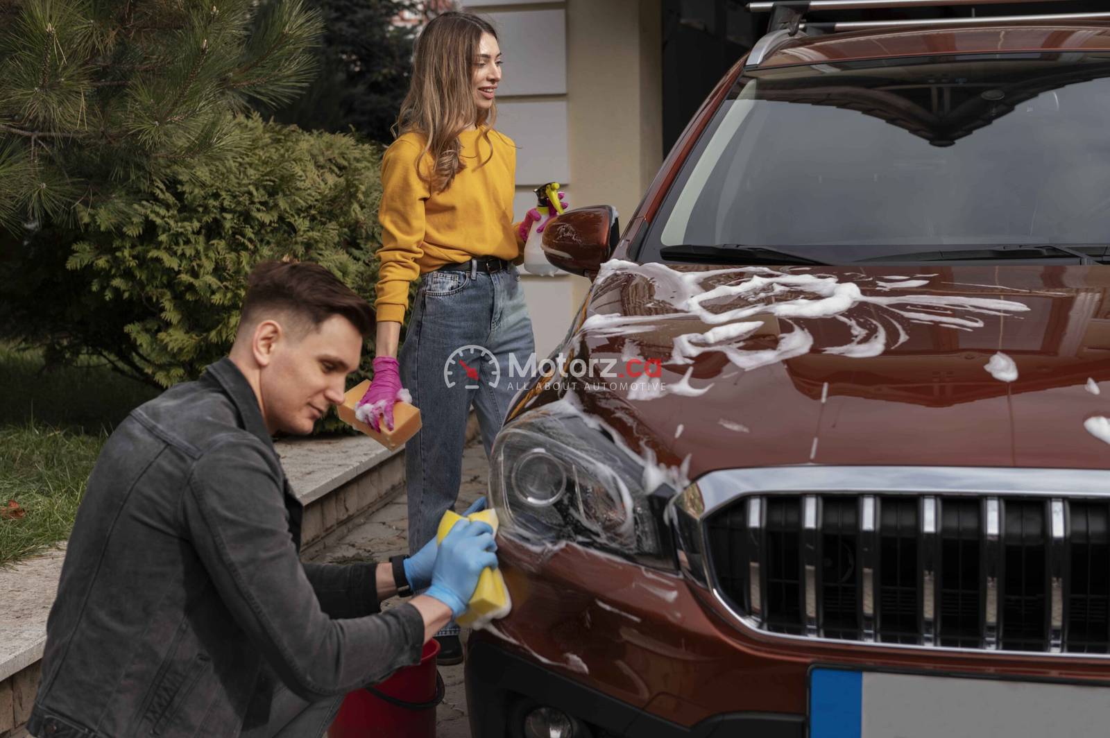 Le Top 5 des Erreurs à Éviter Quand on Lave et Cire son Auto à la Maison