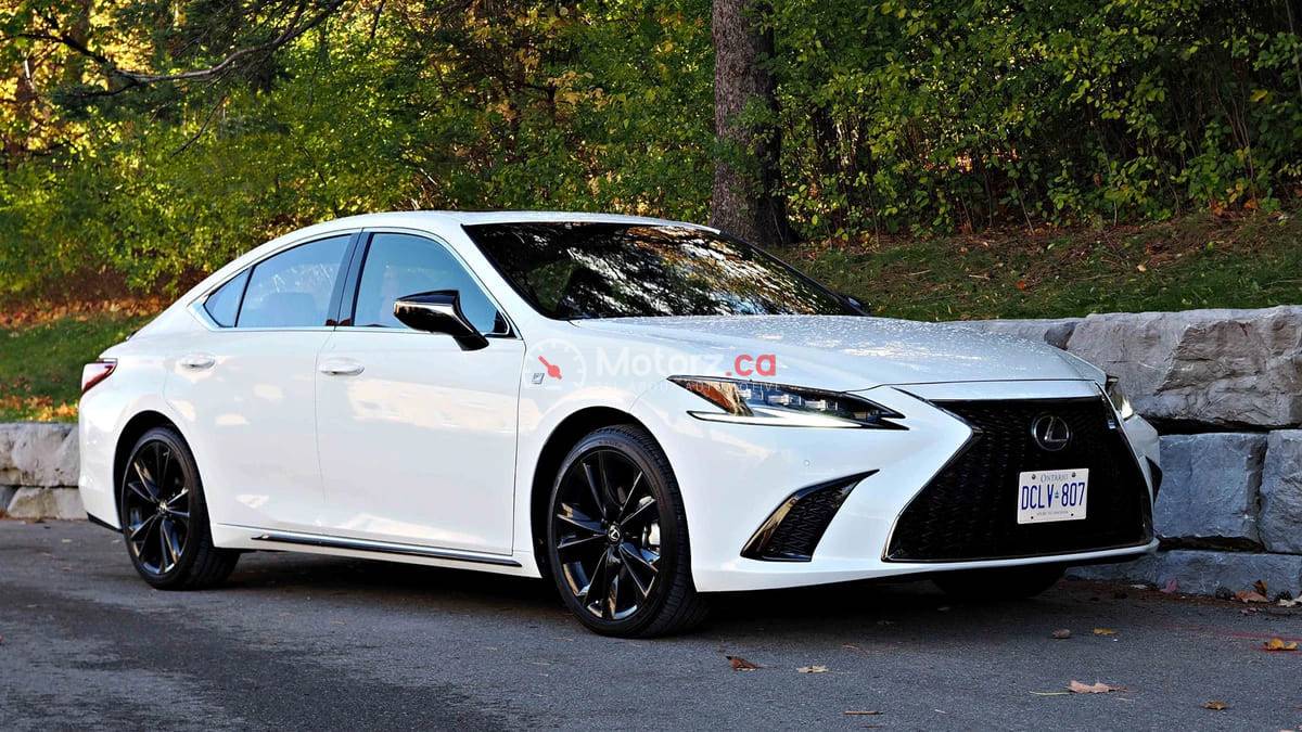 Stealth Luxury Review: The 2025 Lexus ES 350 F-Sport Black Line – A V6 Grand Tourer in a Black Tuxedo