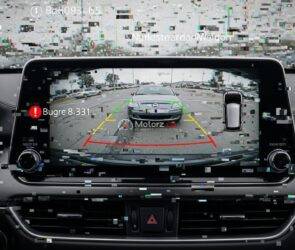 Vehicles Over Rearview Camera 'Crash Risk'