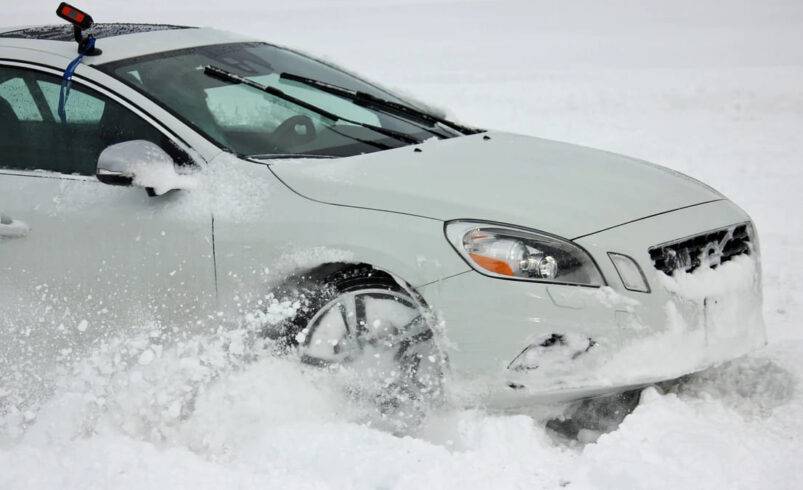 Survival on the Ice: 3 Essential Winter Driving Tips That Could Save Your Life