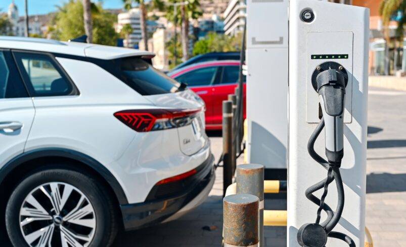The Ultimate Guide to Ontario’s Top 5 Public EV Charging Networks: A 2026 Review